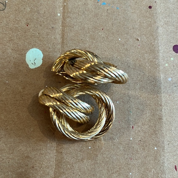 GIVENCHY GOLDTONE VINTAGE CLIP EARRING, TWISTED ROPE LOOK, stamped - Picture 2 of 6
